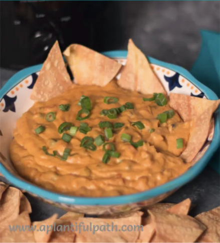 STYLECASTER | slow cooker side | vegan queso dip