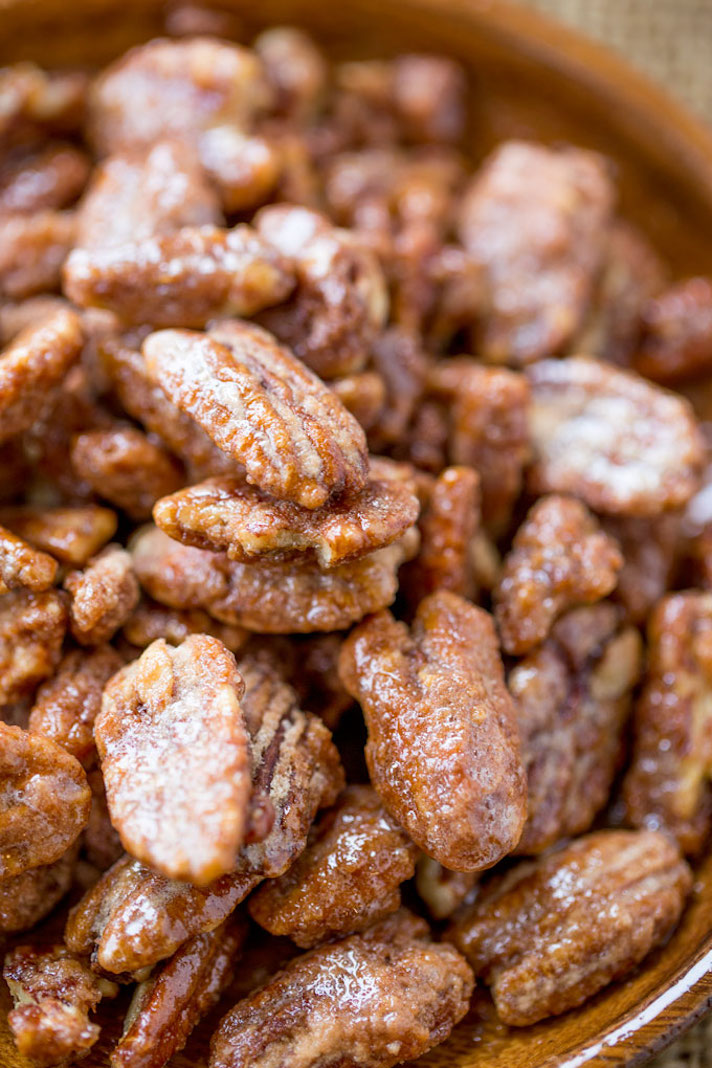 STYLECASTER: | 12 Holiday Appetizers You Can Make in a Slow Cooker | Candied Cinnamon Pecans