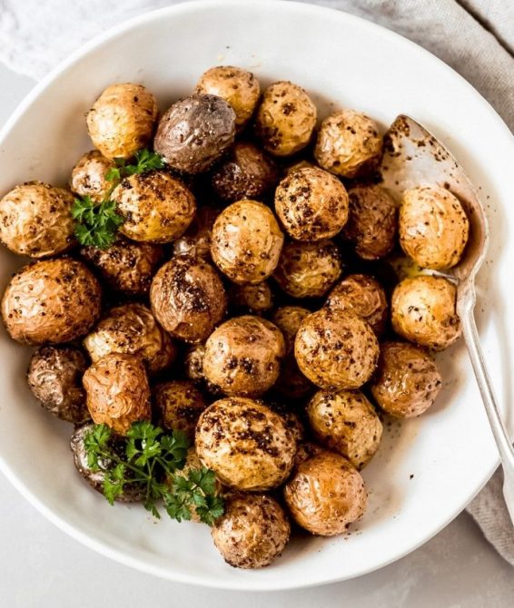 STYLECASTER | Air-Fryer Holiday Recipes | easy Air Fryer potatoes