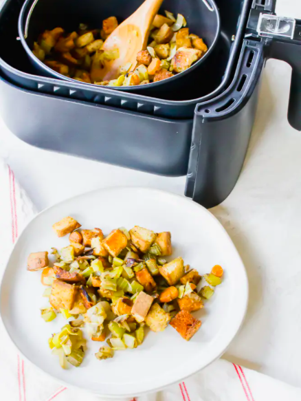 STYLECASTER | Holiday air fryer recipes | air fryer stuffing