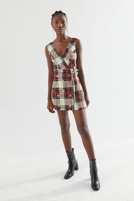 STYLECASTER | Urban Outfitters Black Friday Sale